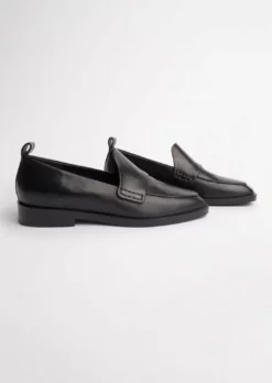 Tony Bianco Yasmin Black 2.5cm Flats