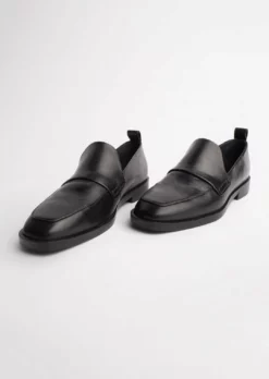 Tony Bianco Yasmin Black 2.5cm Flats